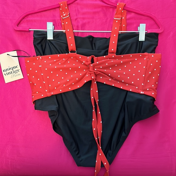 Pinup style Two piece bathing suit - Picture 2 of 5